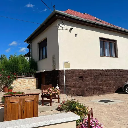 Becehegyi Vendeghaz