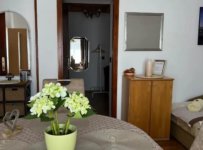 Feriehus Becehegyi Vendeghaz Balatongyörök