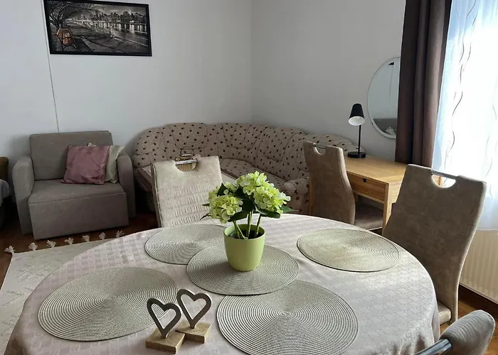 Becehegyi Vendeghaz Feriehus