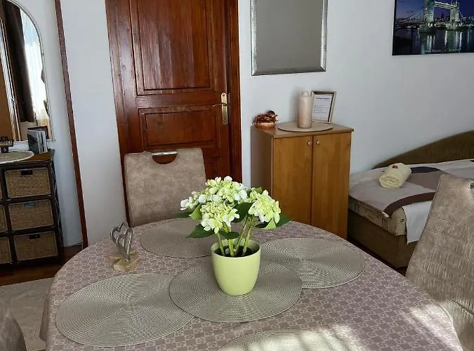 Feriehus Becehegyi Vendeghaz
