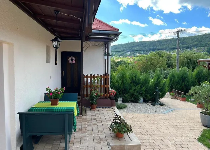 Feriehus Becehegyi Vendeghaz Balatongyörök